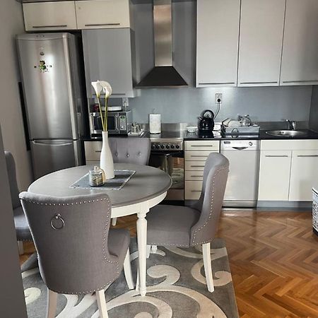 Lea-Lux Apartment ชาชาค ภายนอก รูปภาพ