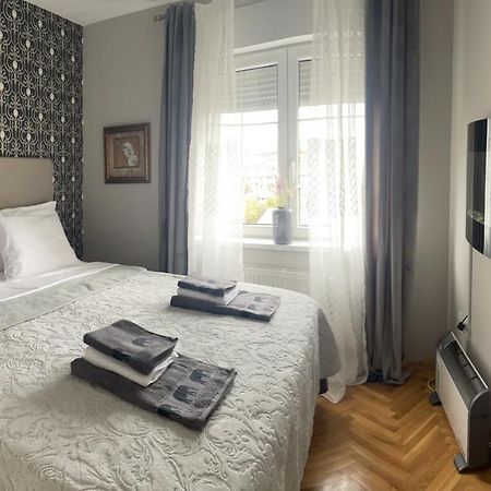Lea-Lux Apartment ชาชาค ภายนอก รูปภาพ