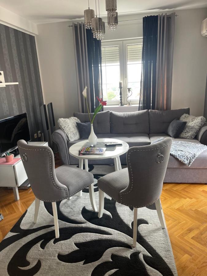 Lea-Lux Apartment ชาชาค ภายนอก รูปภาพ