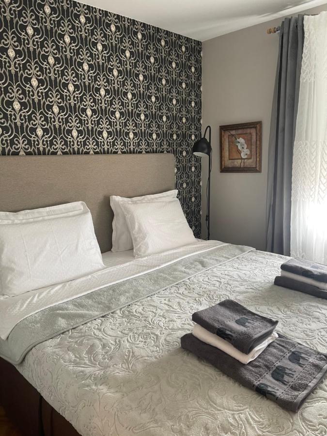 Lea-Lux Apartment ชาชาค ภายนอก รูปภาพ